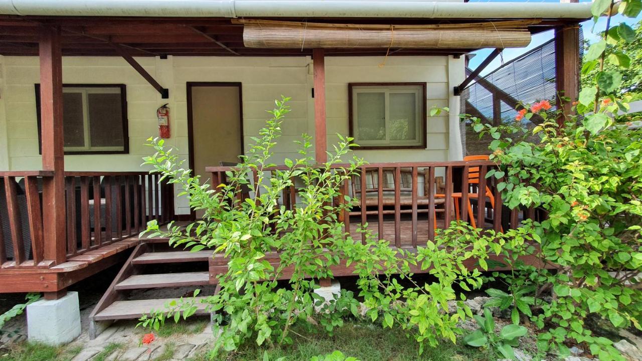Threshershack Inn Logon Exterior photo